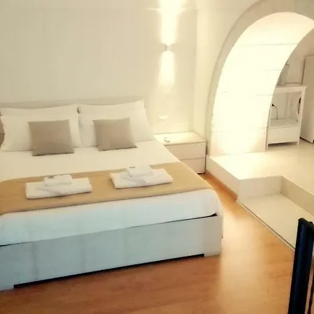 Casa Corso Umberto I, Historic Main Street * Syrakuzy