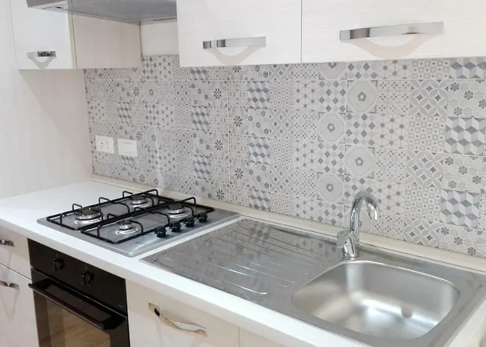 Casa Corso Umberto I, Historic Main Street