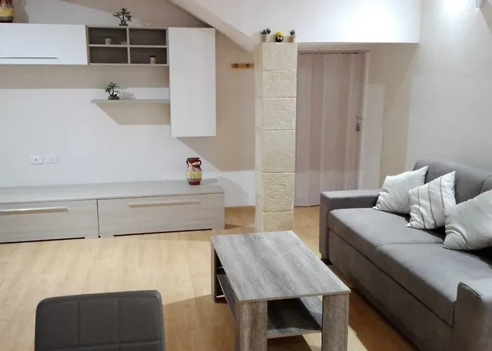 Casa Corso Umberto I, Historic Main Street *