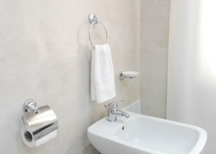 Casa Corso Umberto I, Historic Main Street * Szirakúza