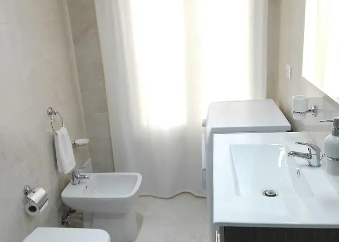 Casa Corso Umberto I, Historic Main Street Szirakúza